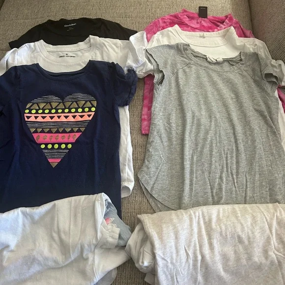 Girls' Assorted Color T-Shirts - Pack of 11 size 4/5 - Picture 4 of 6